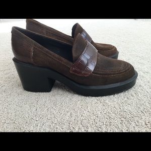 New Geox Leather shoe